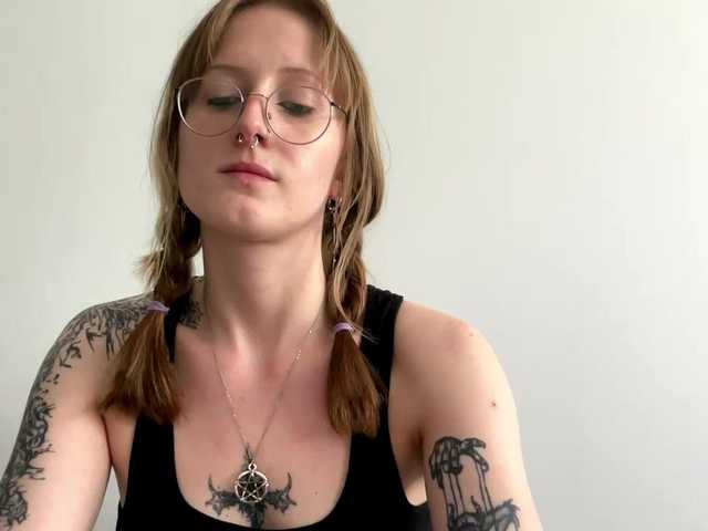 LaraWetDream online show from August 29, 3:44 pm