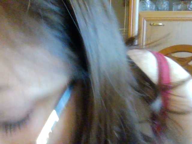 Larrisa3 online show from May 26, 5:52 am
