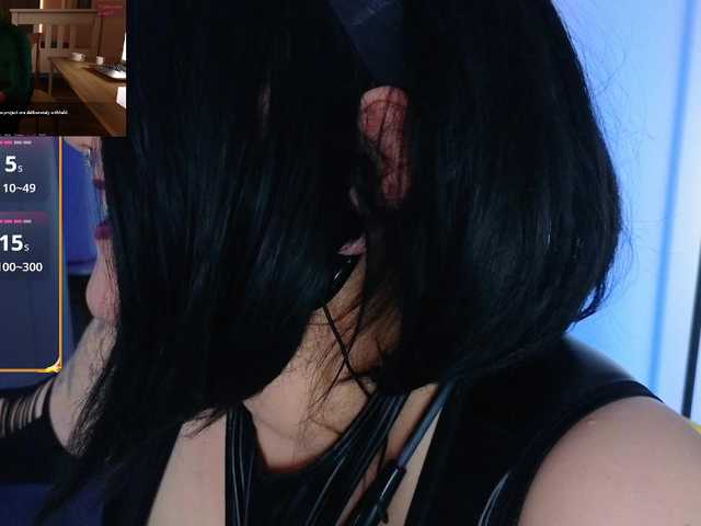 Laura-Wicked online show from August 13, 5:21 am