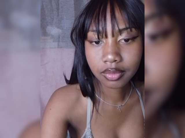 Laurapink online show from July 17, 3:45 pm