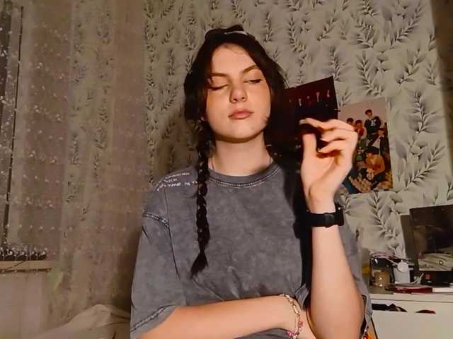 LaurieGunkel online show from September 8, 8:49 pm