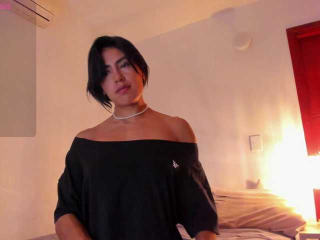 LeeThompson online show from August 17, 12:26 am