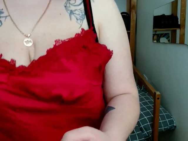 Leilabeayte24 online show from August 14, 8:40 am