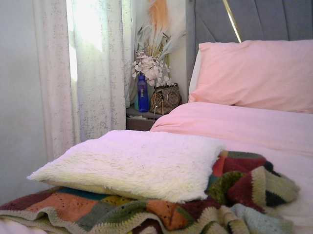 Leilasandy online show from August 14, 11:14 am