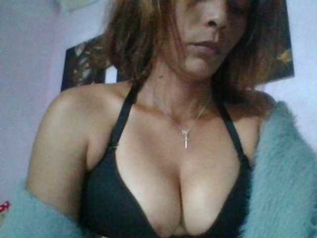 Lekah online show from May 8, 6:43 pm