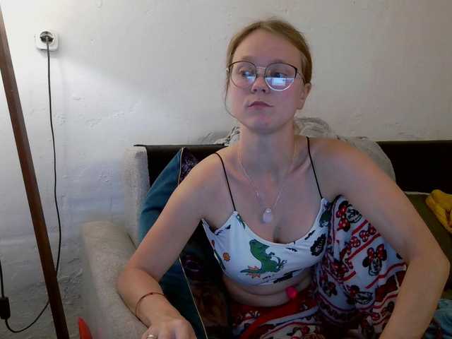 LeniFuchs online show from May 29, 10:56 pm