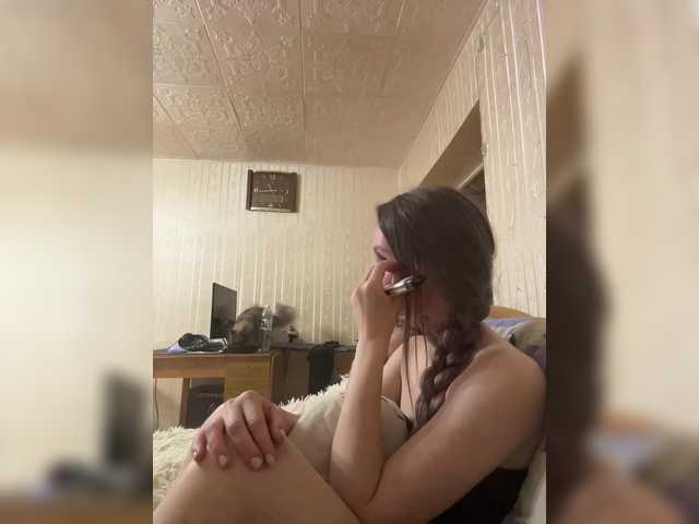Letti28 online show from August 8, 6:52 pm