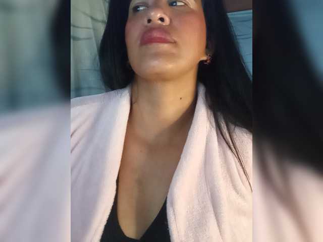 Letty33 online show from August 1, 8:37 pm