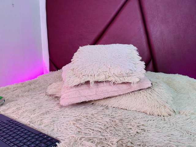 Lexi-Howard- online show from August 7, 7:52 am