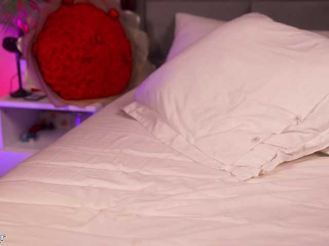 Lexi-Reed online show from March 29, 8:38 pm