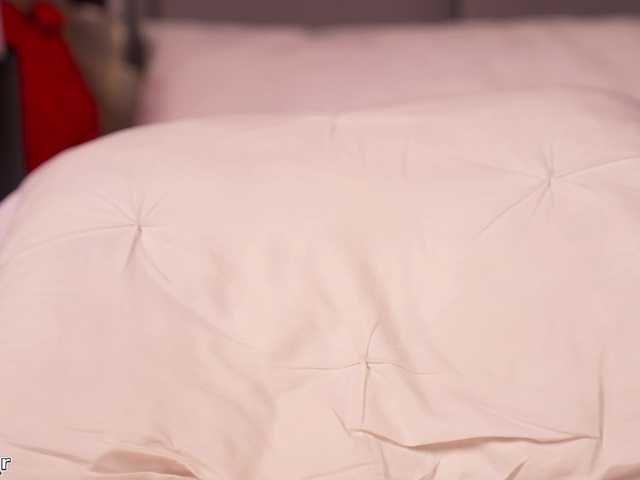 Lexi-Reed online show from September 3, 4:43 pm