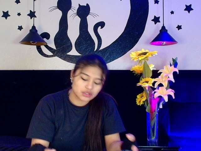 LexiSttar online show from August 7, 12:05 pm