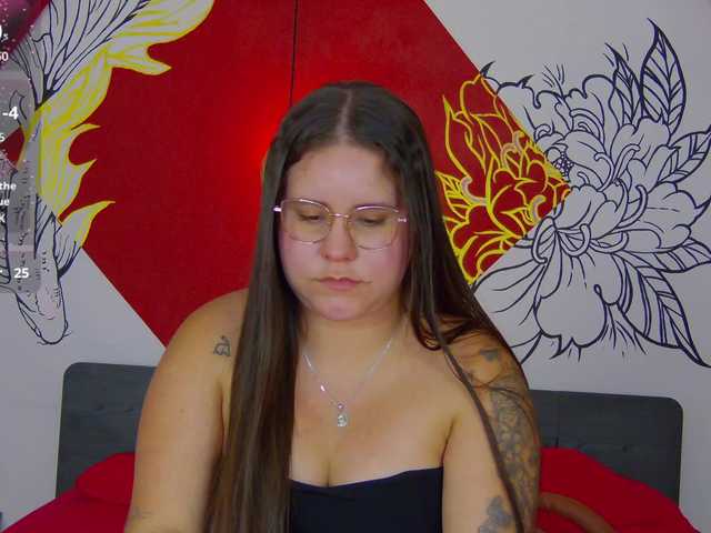 Lia-Avalonn online show from August 13, 3:15 pm