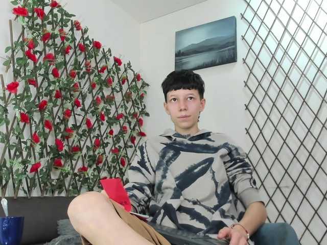 LiamBrown09 online show from July 30, 8:48 pm
