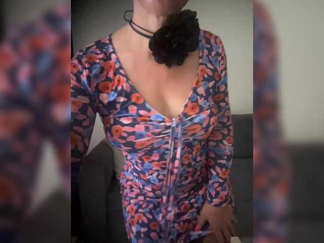 Lianae online show from August 13, 1:36 pm