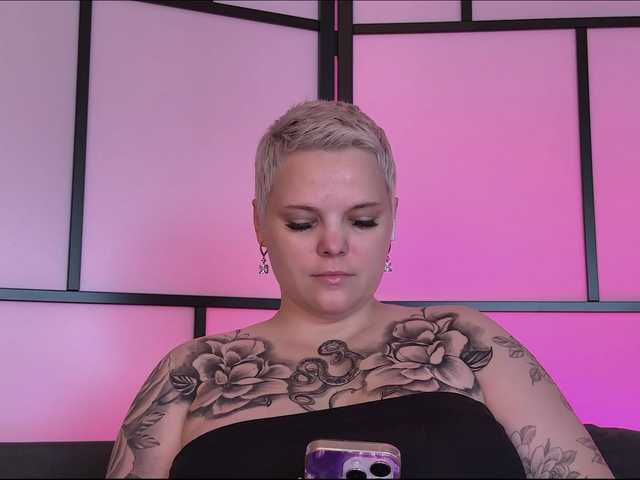 LikaBerry online show from August 16, 5:55 am