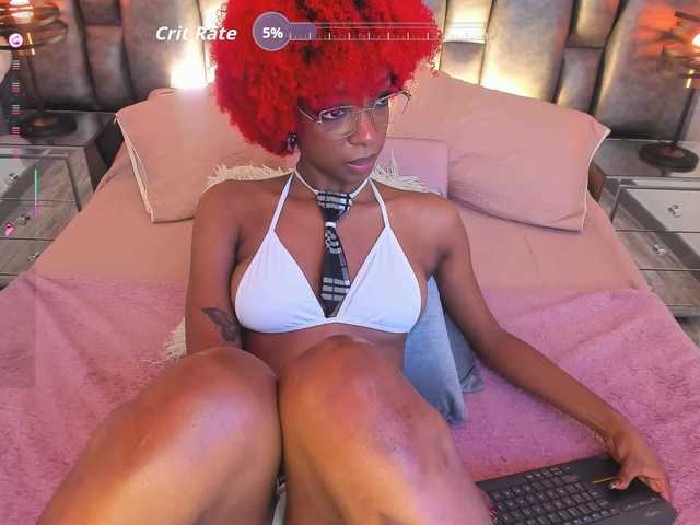 LilaBloom online show from August 4, 2:47 pm