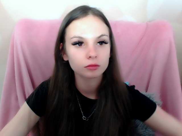 LiliBlush online show from June 25, 7:28 pm