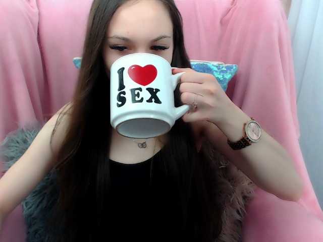 LiliBlush online show from July 1, 7:26 pm