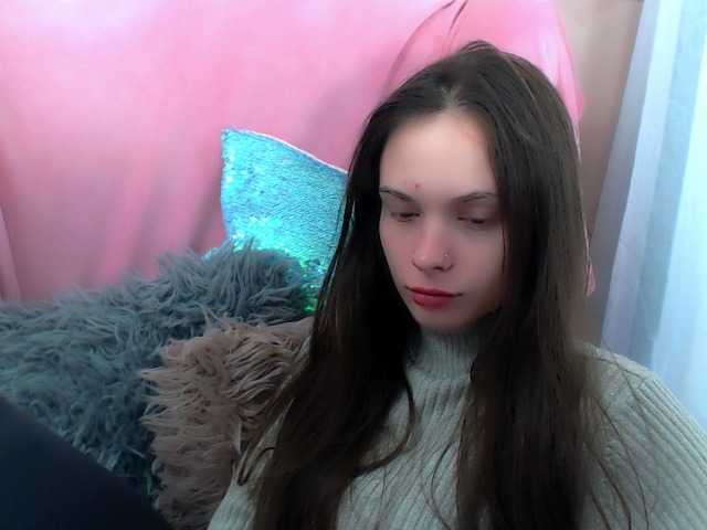 LiliBlush online show from July 7, 8:13 pm