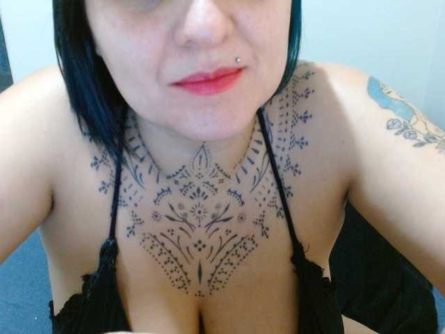 Lilithfire online show from August 4, 3:25 am