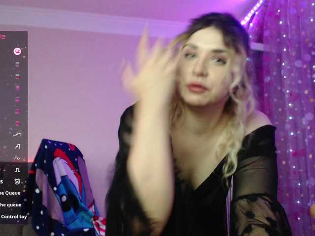 Liliya010 online show from August 8, 11:49 pm