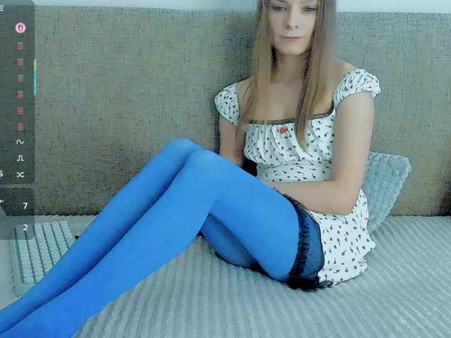  Lily  online show from July 21, 8:17 am