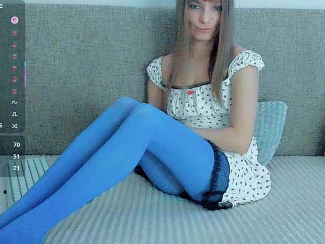  Lily  online show from August 8, 6:46 am