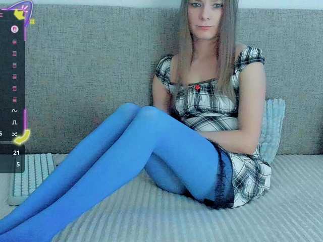  Lily  online show from August 10, 5:31 am
