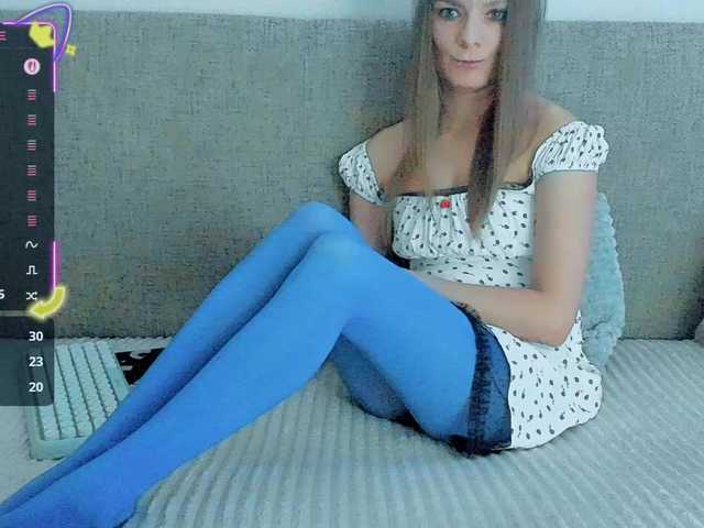  Lily  online show from August 15, 1:48 pm