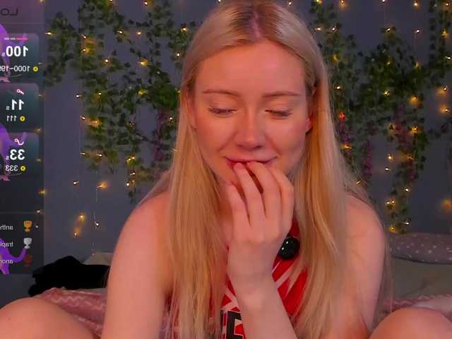 LillieBerry online show from August 7, 7:19 am