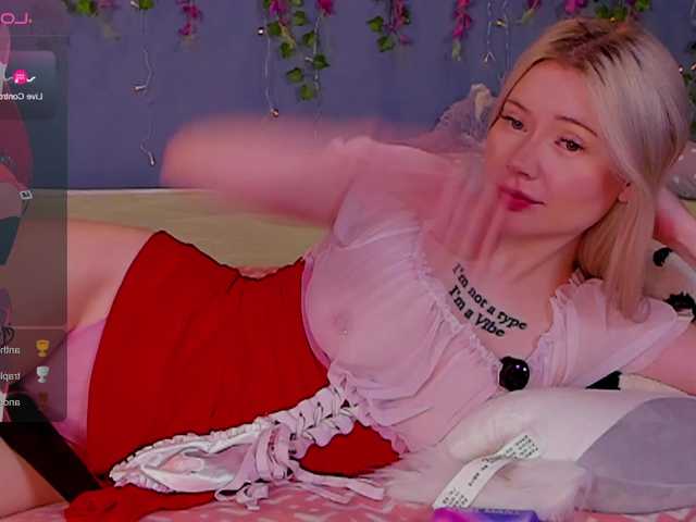 LillieBerry online show from August 13, 6:05 am