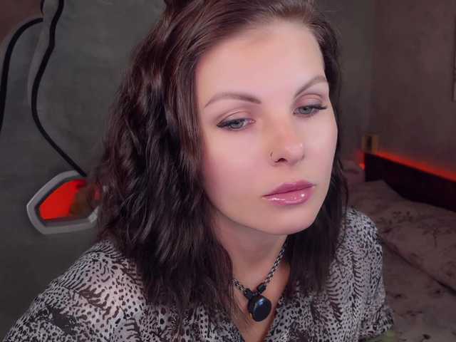 Lilu Dallass online show from August 13, 11:13 am