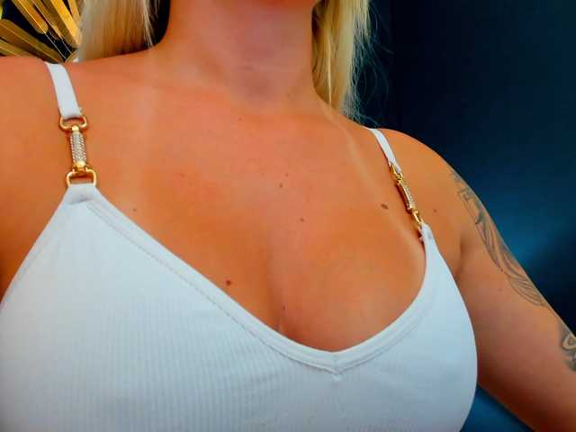 LiluDavis online show from July 31, 8:42 am