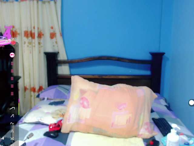 LilyBenet1 online show from August 13, 5:32 am