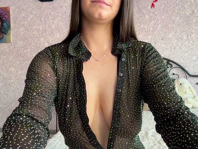 Lina-Li9 online show from August 5, 5:44 pm