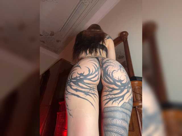 Lina69Goddesssss online show from August 12, 7:27 pm
