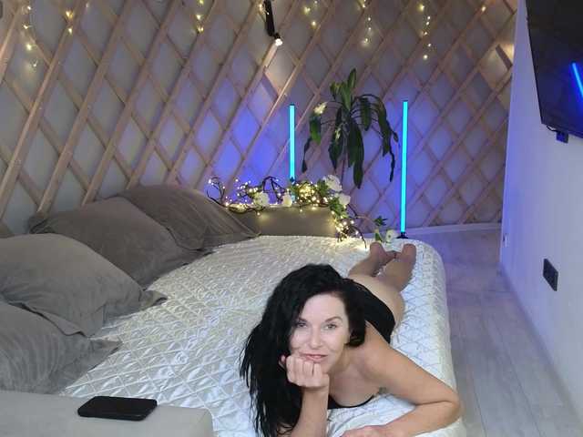 LinaaJoy online show from August 14, 10:46 pm