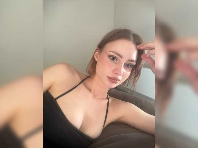 Linaaa online show from July 23, 3:36 pm