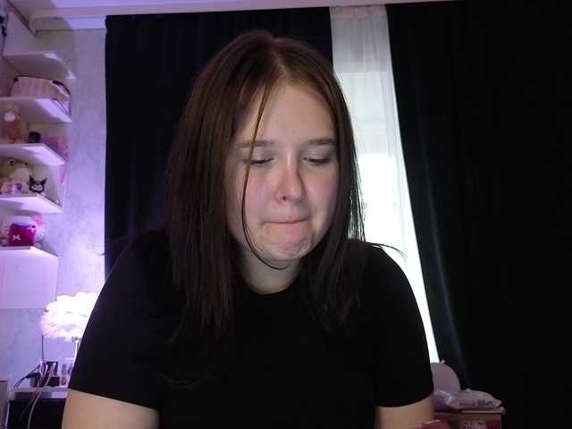 LinbergLin online show from July 1, 9:49 pm