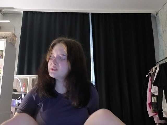LinbergLin online show from July 31, 1:34 am