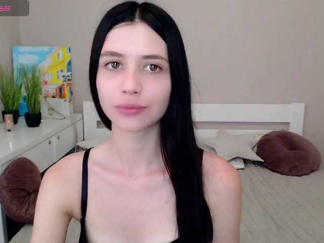 LindaSei online show from July 18, 1:45 pm