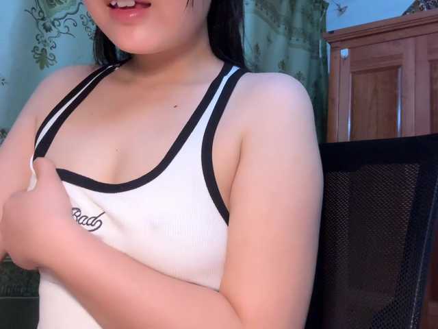 Ling-Jii online show from August 8, 1:27 am