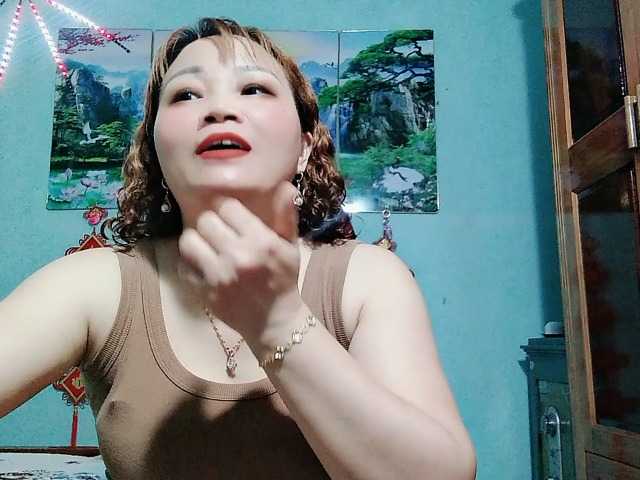 Linhanhsex2k online show from September 5, 1:43 am