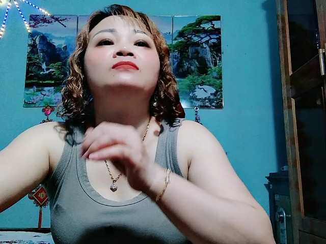 Linhanhsex2k online show from September 6, 9:54 pm