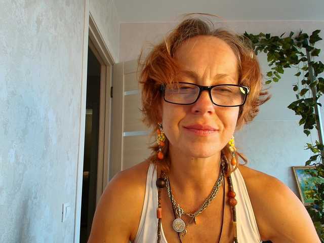 LioraWeiss online show from August 12, 11:34 am