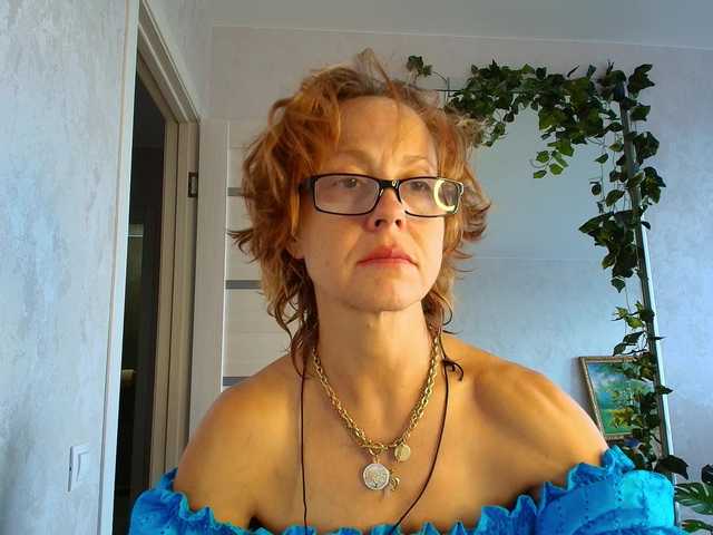 LioraWeiss online show from August 13, 11:57 am