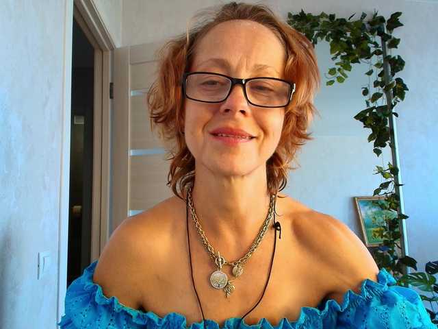 LioraWeiss online show from August 13, 1:03 pm