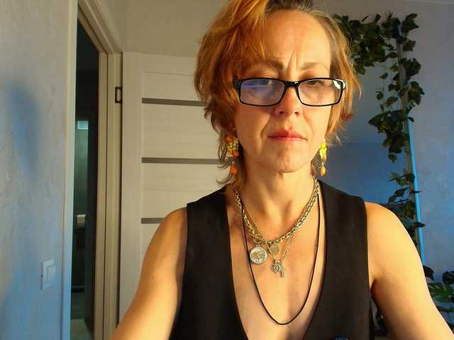 LioraWeiss online show from August 14, 5:16 pm