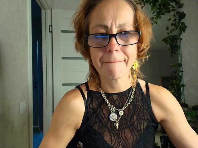 LioraWeiss online show from August 14, 7:39 pm